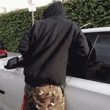 Funny Theft Busted GIF - Funny Theft Busted Sneaking GIFs