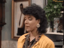 Claire Huxtable GIF - Claire Huxtable Smirk GIFs
