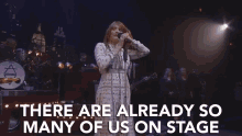 Florence And The Machine There Are Already So Many Of Us On Stage GIF - Florence And The Machine There Are Already So Many Of Us On Stage Crowded GIFs