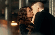 Tommy Shelby May Carleton GIF - Tommy Shelby May Carleton Peaky Blinders GIFs