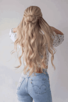 Long Wavy Hair Long Hairstyles GIF - Long Wavy Hair Long Hairstyles Long Hair GIFs