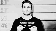 Arrow Oliver Queen GIF - Arrow Oliver Queen Mugshot GIFs