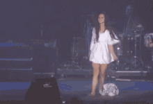 Lana Del Rey Happy Dance GIF - Lana Del Rey Happy Dance Barefoot GIFs
