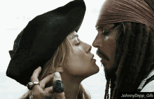 Johnny Depp Keira Knightley GIF - Johnny Depp Keira Knightley Captain Jack Sparrow GIFs
