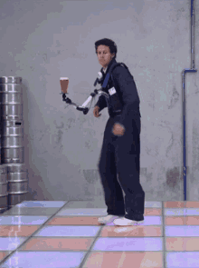 Beer Drinks GIF - Beer Drinks Stabilized GIFs