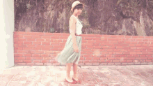 Picnic Outfit GIF - Clothes Style GIFs