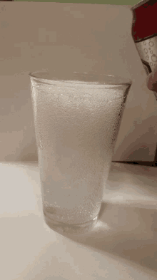 reaction seltzer bubbles water fizz
