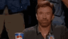 Certamente Ma Certo Pollice In Su Chuck Norris Ovviamente Come No Ovvio GIF - Ofc Of Course Thumbs Up GIFs
