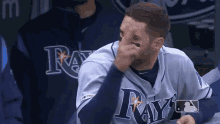 tampa bay rays kevin kiermaier peace sign tampa bay rays kevin kiermaier peace sign