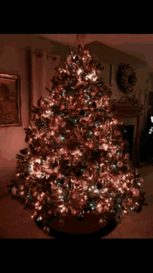 Christmas Christmas Tree GIF - Christmas Christmas Tree Decorated Tree GIFs