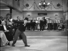 Charlie Chaplin Dancing GIF - Charlie Chaplin Dancing GIFs