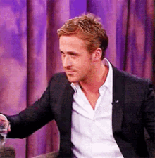 Ryan Gosling Water GIF - Ryan Gosling Water Shaking GIFs