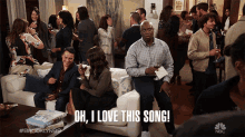 Oh I Love This Song Captain Ray Holt GIF - Oh I Love This Song Captain Ray Holt Andre Braugher GIFs