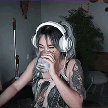 Drinking Avagg GIF - Drinking Avagg Thirsty GIFs