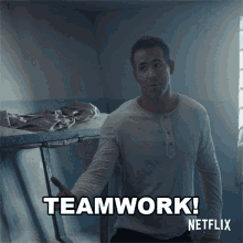 Teamwork Nolan Booth GIF - Teamwork Nolan Booth Ryan Reynolds GIFs