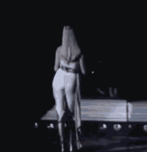 tenor.gif