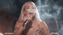 Singing Carrie Underwood GIF - Singing Carrie Underwood The Voice GIFs