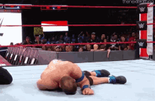 Exclusiva WWE.COM: Reacción original de Evil a la promo de Mappy en SmackDown John-cena-sleep