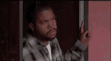 Ice Cube Slamming Door GIF - Slamming Door Shutting Door Slam Door GIFs