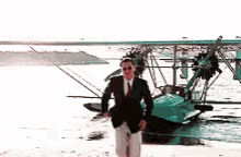 Airplane Aviator GIF - Airplane Aviator Leonardo Di Caprio GIFs