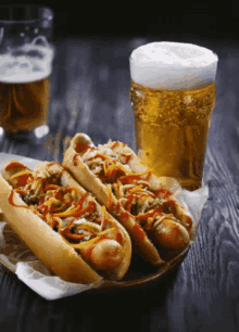 Beer And Hotdogs GIF - Beer And Hotdogs GIFs