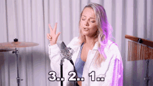 321 Emma Heesters GIF - 321 Emma Heesters How You Like That Song GIFs