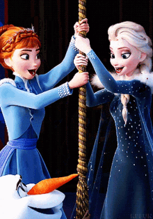 Elsa And Anna Smile GIF - Elsa And Anna Anna Elsa GIFs