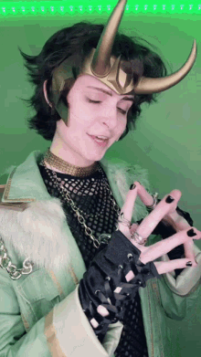 Loki Cosplay GIF - Loki Cosplay Tiktok Boy GIFs