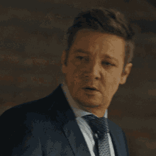 Thats The Spirit Mike Mclusky GIF - Thats The Spirit Mike Mclusky Jeremy Renner GIFs
