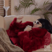 Dancing On Couch Cecily Strong GIF - Dancing On Couch Cecily Strong Saturday Night Live GIFs