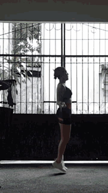 Gap Fitness GIF - GAP Fitness - Discover & Share GIFs
