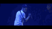 worship praise and worship jesus i come worship praise and worship jesus i come