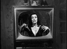vampire tv spooky halloween