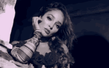 manelyk mane so chic pose pretty