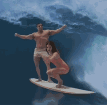 lana del rey surfing muscles flexing lana del rey surfing muscles flexing