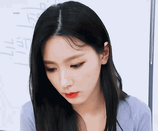 Miyeon Miyeon Gidle GIF - Miyeon Miyeon Gidle Cho Miyeon - Discover & Share  GIFs
