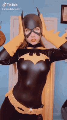 Maxdemon111 Batgirl GIF - Maxdemon111 Batgirl Hot GIFs
