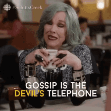 Gossip Is The Devils Telephone Best To Just Hang Up Catherine Ohara Gif Gossip Is The Devils Telephone Best To Just Hang Up Catherine Ohara Moira Descubre Comparte Gifs