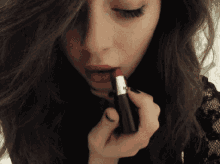 Makeup Popular GIF - Makeup Popular Put On Your Lipstick GIFs