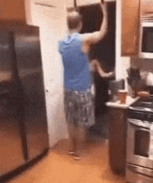 This Is Why We Don'T Workout. GIF - Pull Up Fall Fail GIFs