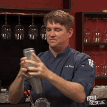elbow bartending mixing drinks shake it up bartender