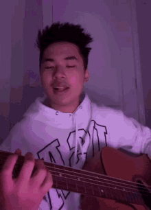 Keenan Te Singing GIF - Keenan Te Keenan Singing GIFs