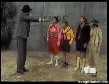 Chaves Aquecimento Working Out GIF - Chaves Aquecimento Working Out Sit On The Air GIFs