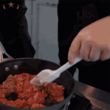 Cooking Ground Beef Outlaws GIF - Cooking Ground Beef Outlaws Making Food GIFs