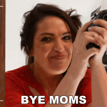 Bye Moms Sharzad Kiadeh GIF - Bye Moms Sharzad Kiadeh Bye GIFs