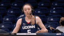 uconn bueckers