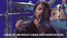 Davegrohl David Grohl GIF - Davegrohl Grohl David Grohl GIFs