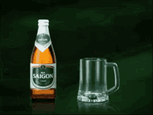 Uống Bia GIF - Uống Bia Rót Bia Bật Nắp GIFs