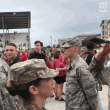 Cartoon Soldier Saluting Gifs Tenor
