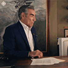 Listen While Youre Here Eugene Levy GIF - Listen While Youre Here Eugene Levy Johnny GIFs